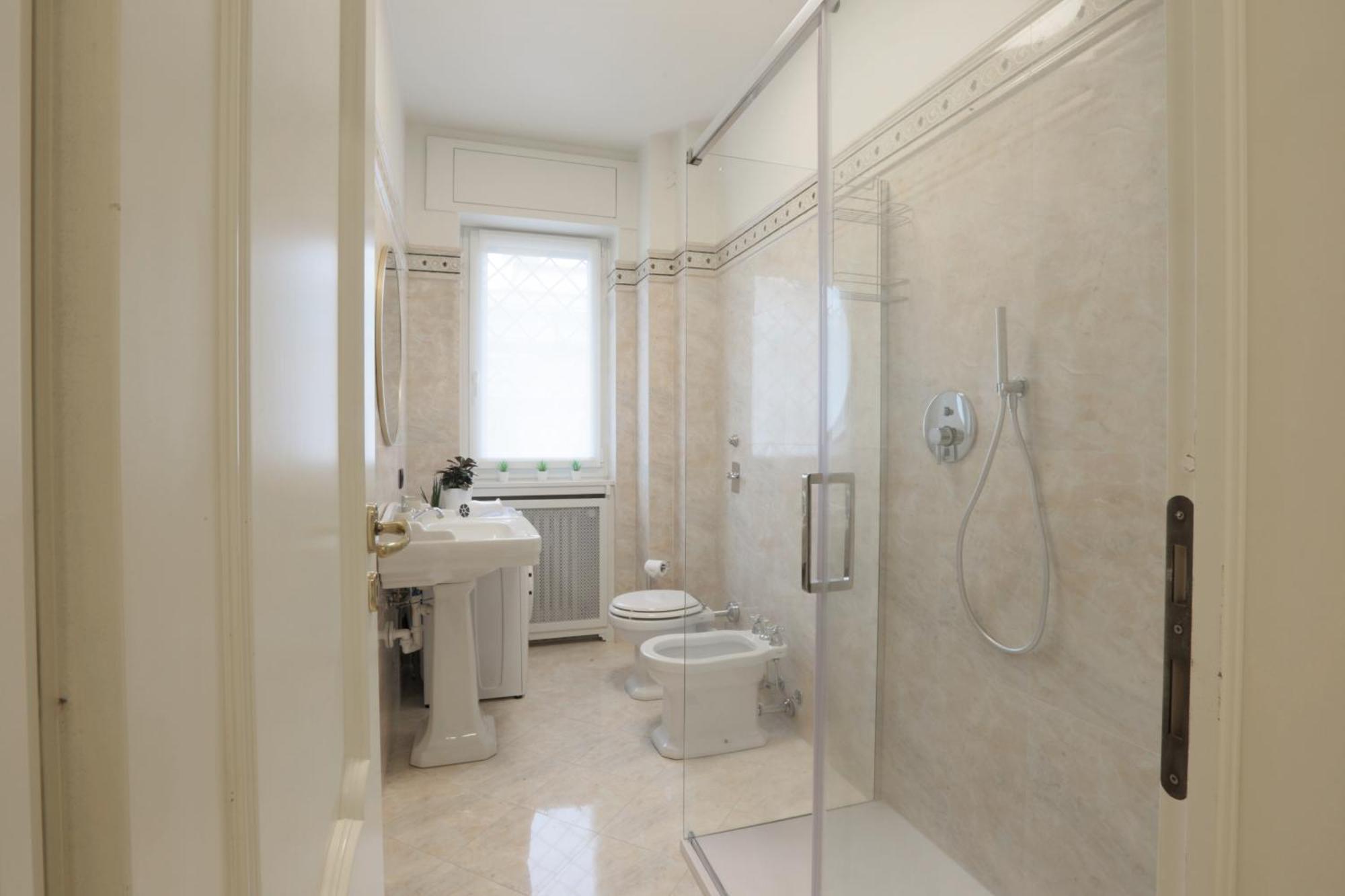 New Modern Flat 10 Minutes Walk From Central Station Milano Dış mekan fotoğraf
