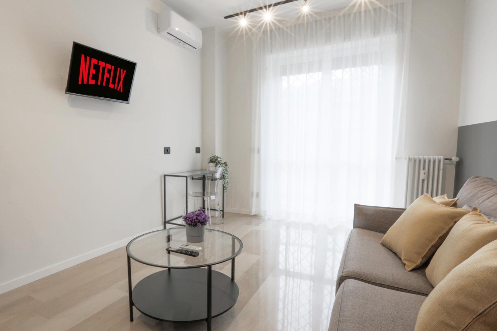 New Modern Flat 10 Minutes Walk From Central Station Milano Dış mekan fotoğraf