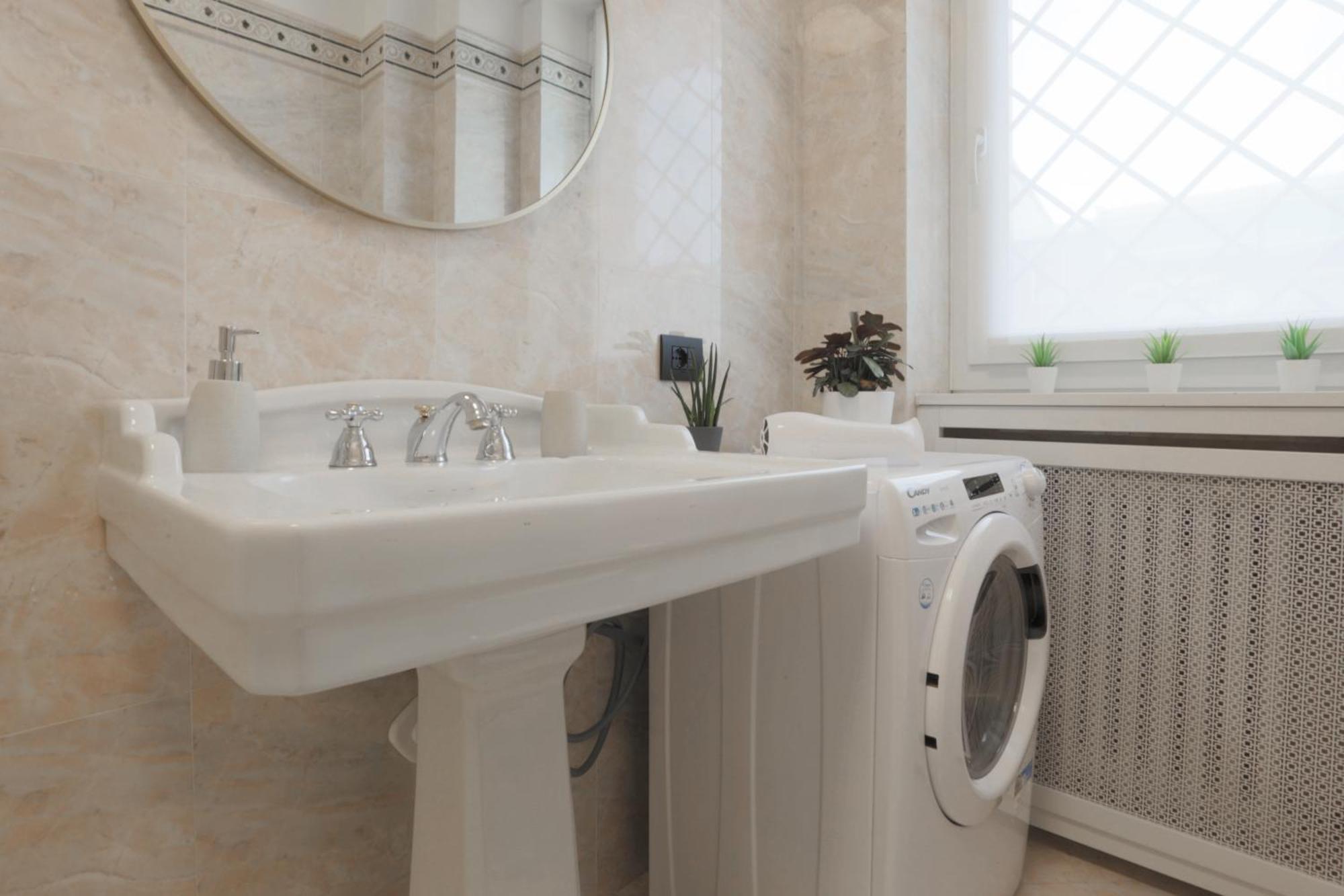 New Modern Flat 10 Minutes Walk From Central Station Milano Dış mekan fotoğraf